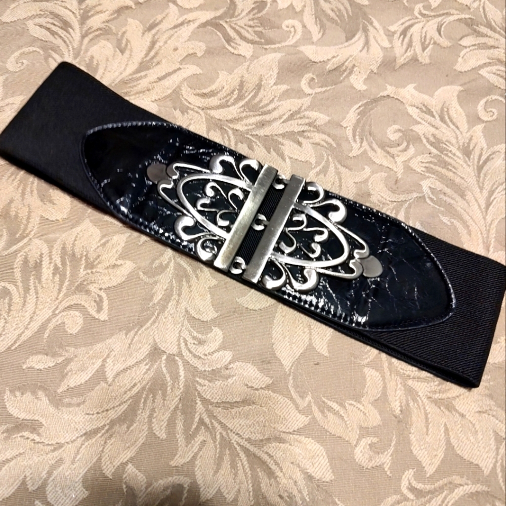 🐈‍⬛🖤🐈‍⬛ Sexy Sultry Elaborate Scrolled Wide Silver & Black Stretch Belt - M/L - Picture 3 of 10